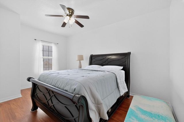1006 S Pasture DR, Hutto, TX 78634