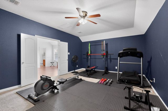 1006 S Pasture DR, Hutto, TX 78634