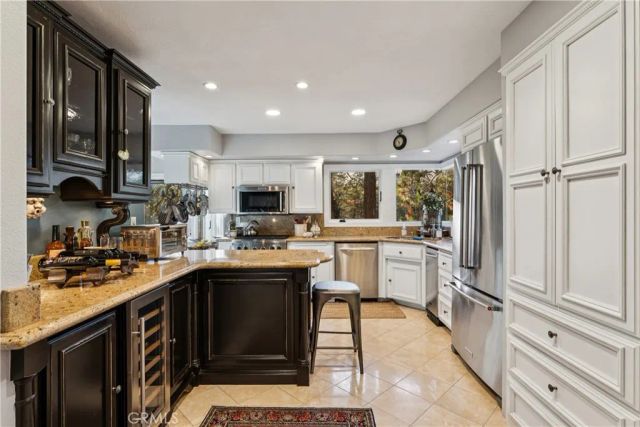 469 Golf Course Road, Lake Arrowhead, CA 92352