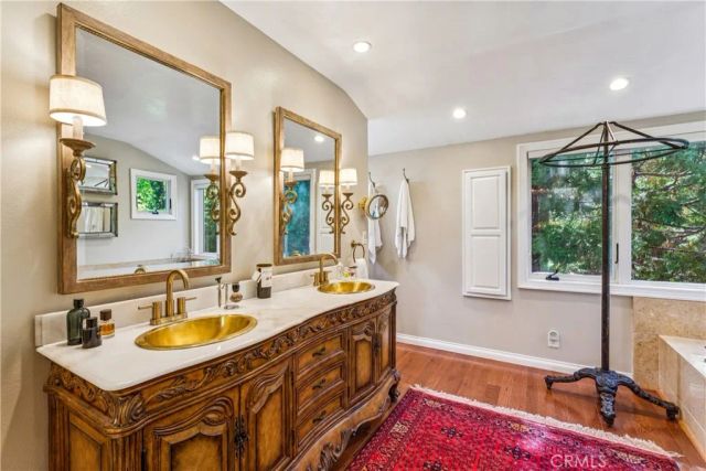 469 Golf Course Road, Lake Arrowhead, CA 92352