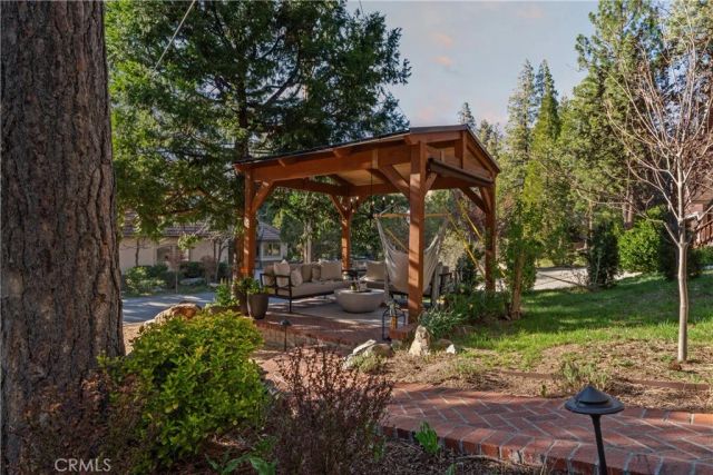 469 Golf Course Road, Lake Arrowhead, CA 92352