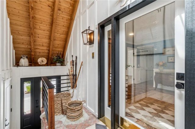 469 Golf Course Road, Lake Arrowhead, CA 92352