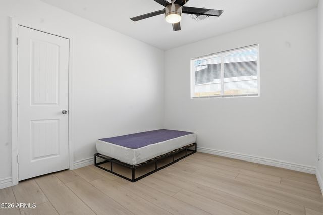 4628 E HOLLY Street, Phoenix, AZ 85008