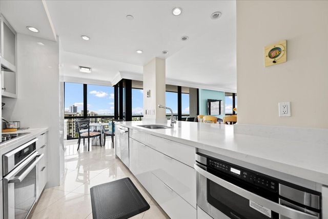 4100 N OCEAN Drive 2304, Singer Island, FL 33404