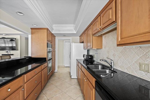 4100 N OCEAN Drive 2304, Singer Island, FL 33404