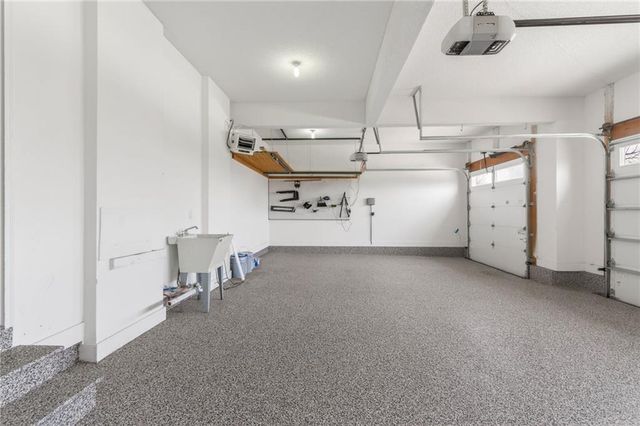 2827 NE 102nd Terrace, Kansas City, MO 64155