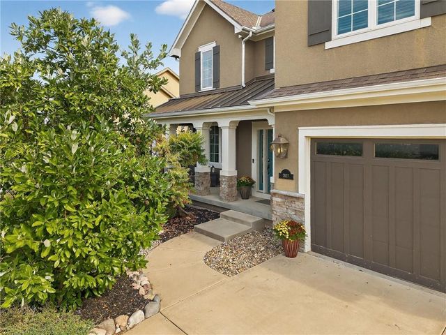 2827 NE 102nd Terrace, Kansas City, MO 64155