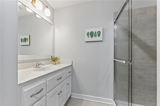 2827 NE 102nd Terrace, Kansas City, MO 64155