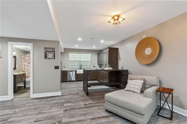 2827 NE 102nd Terrace, Kansas City, MO 64155