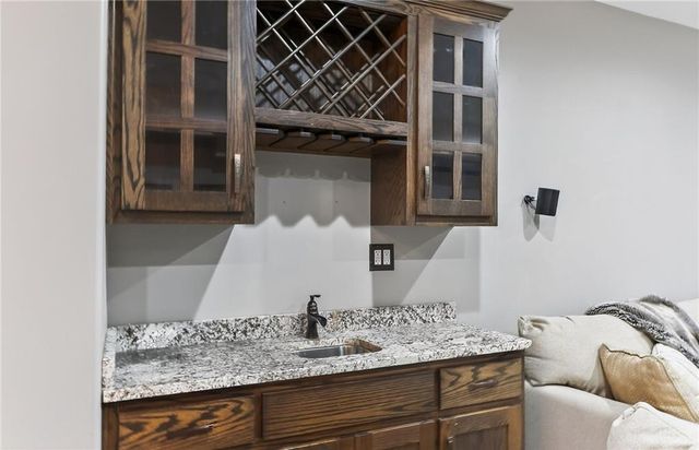 2827 NE 102nd Terrace, Kansas City, MO 64155