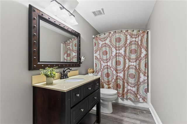 2827 NE 102nd Terrace, Kansas City, MO 64155