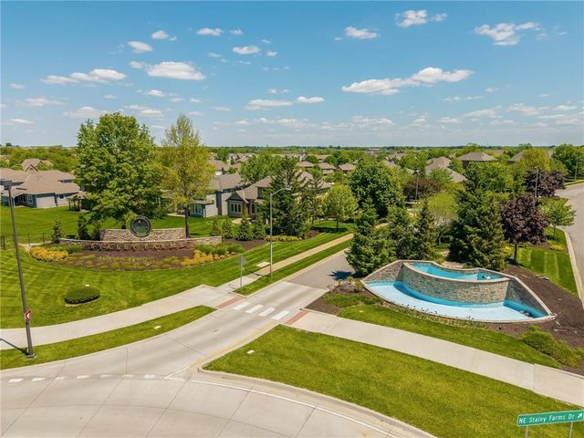 2827 NE 102nd Terrace, Kansas City, MO 64155