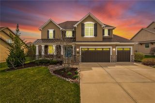 2827 NE 102nd Terrace, Kansas City, MO 64155