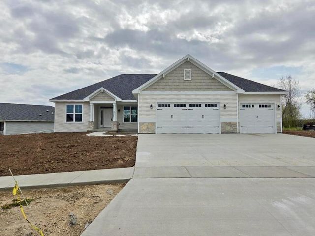 1403 Greystone DRIVE, Plymouth, WI 53073