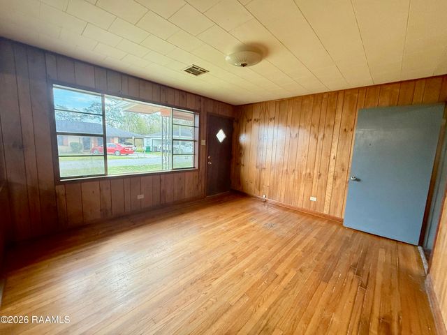 127 Cotton Street, New Iberia, LA 70560