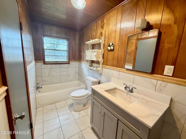 127 Cotton Street, New Iberia, LA 70560