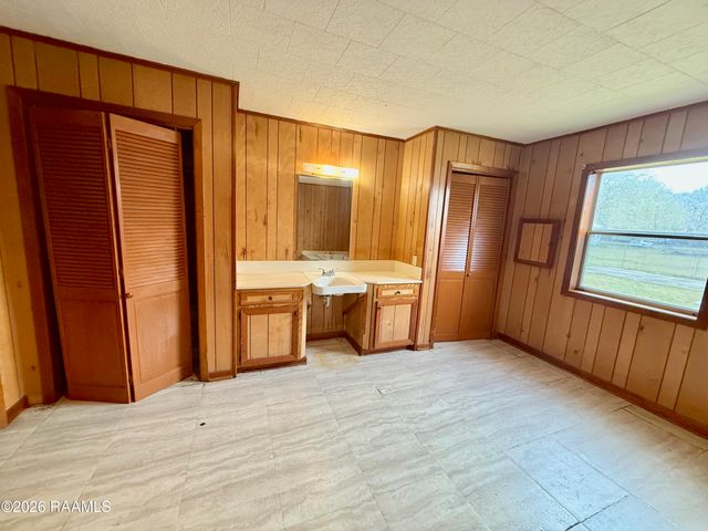 127 Cotton Street, New Iberia, LA 70560