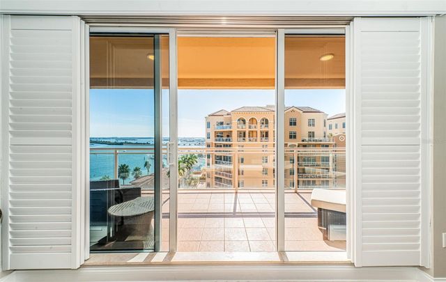 521 MANDALAY AVENUE 907, Clearwater Beach, FL 33767