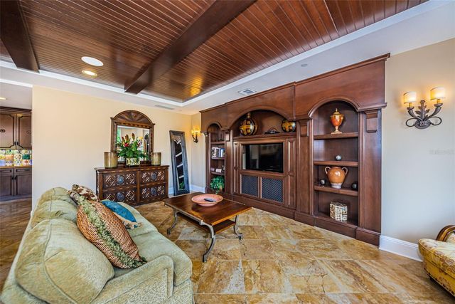 521 MANDALAY AVENUE 907, Clearwater Beach, FL 33767