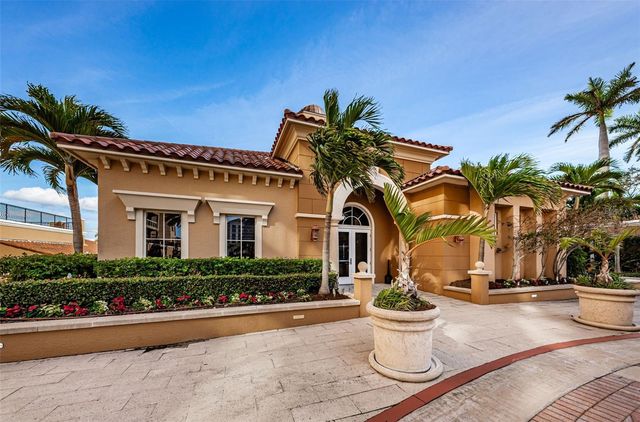 521 MANDALAY AVENUE 907, Clearwater Beach, FL 33767