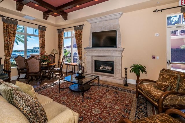 521 MANDALAY AVENUE 907, Clearwater Beach, FL 33767