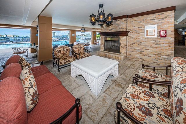 521 MANDALAY AVENUE 907, Clearwater Beach, FL 33767