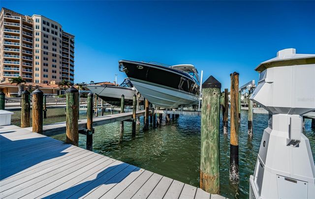 521 MANDALAY AVENUE 907, Clearwater Beach, FL 33767