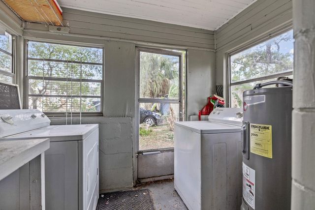 5914 N OLA AVENUE, Tampa, FL 33604