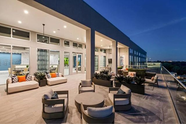 1317 Post Oak Park Drive 327, Houston, TX 77027