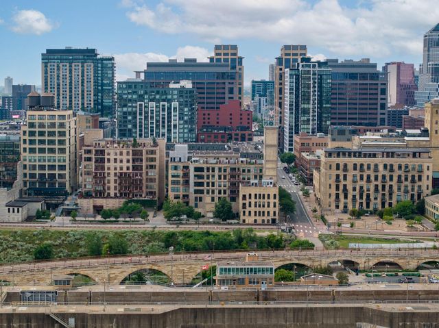 117 Portland Avenue 302, Minneapolis, MN 55401