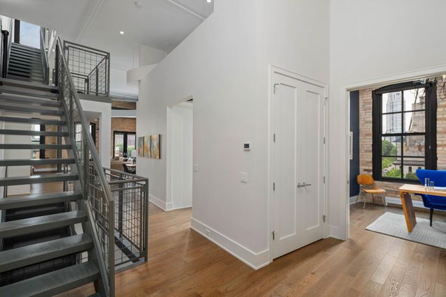 117 Portland Avenue 302, Minneapolis, MN 55401