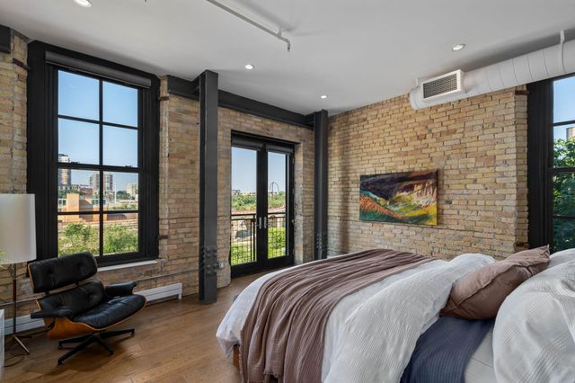117 Portland Avenue 302, Minneapolis, MN 55401
