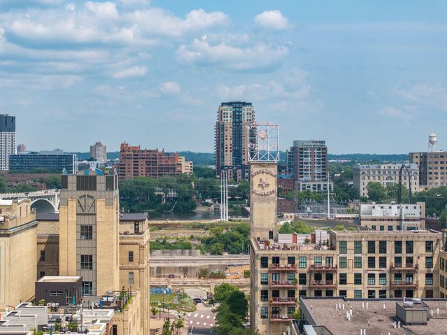 117 Portland Avenue 302, Minneapolis, MN 55401