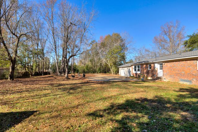 392 Brunswick Road, Sumter, SC 29153