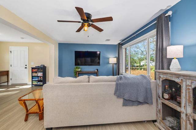 392 Brunswick Road, Sumter, SC 29153