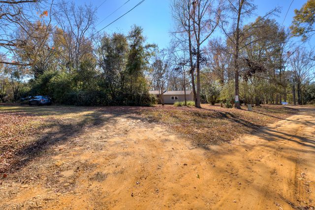 392 Brunswick Road, Sumter, SC 29153