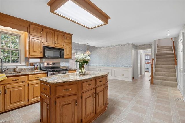 808 Beldover CT, Virginia Beach, VA 23452