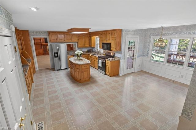 808 Beldover CT, Virginia Beach, VA 23452