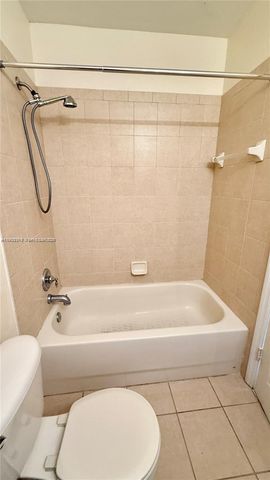 1918 Alamanda Way, Riviera Beach, FL 33404