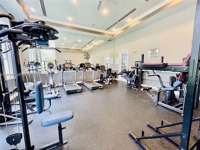 1918 Alamanda Way, Riviera Beach, FL 33404