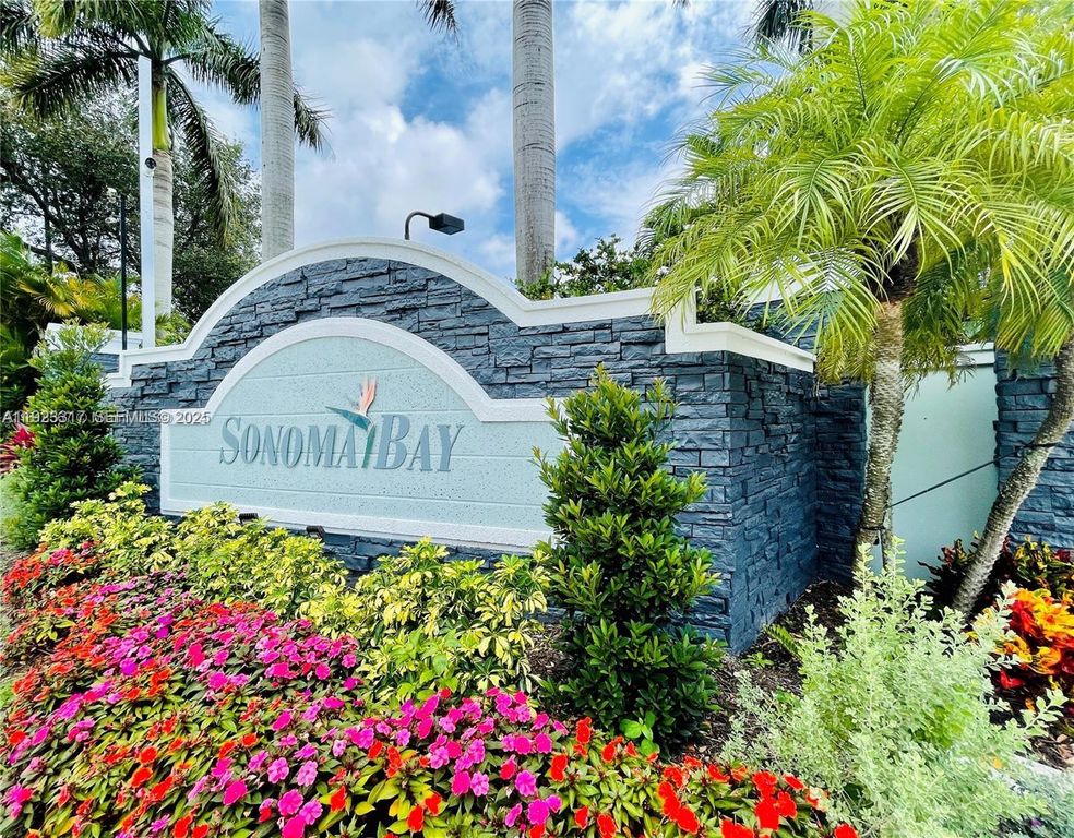 1918 Alamanda Way, Riviera Beach, FL 33404
