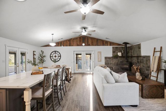 3861 High View Dr, Placerville, CA 95667