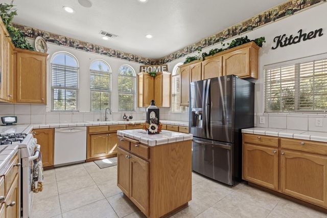 609 Meyers Ave, Gridley, CA 95948