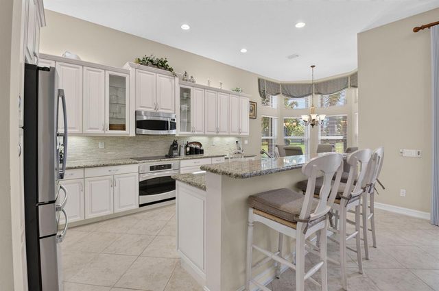 10830 Leaf Bridge Way, Boynton Beach, FL 33473