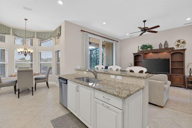 10830 Leaf Bridge Way, Boynton Beach, FL 33473