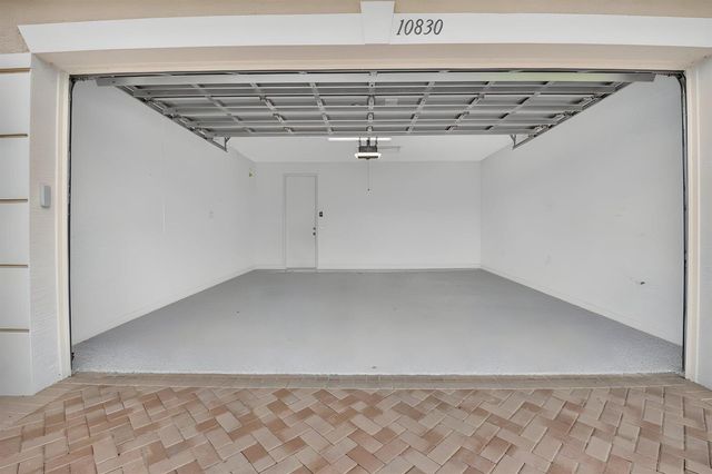 10830 Leaf Bridge Way, Boynton Beach, FL 33473
