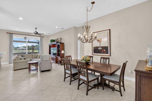 10830 Leaf Bridge Way, Boynton Beach, FL 33473