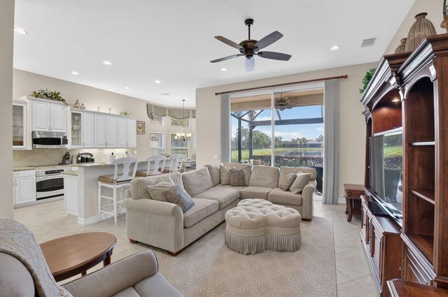 10830 Leaf Bridge Way, Boynton Beach, FL 33473