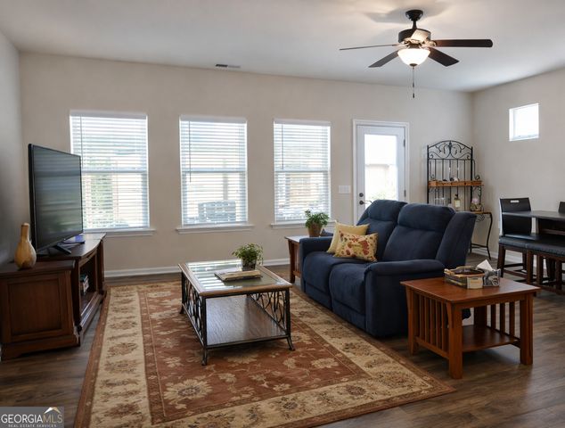 104 Thomaston Street, Newnan, GA 30263