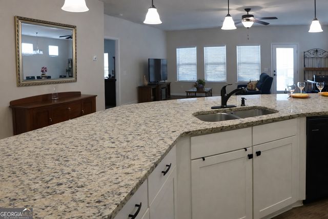 104 Thomaston Street, Newnan, GA 30263